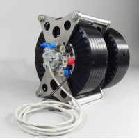 EMRAX 228    馬達(dá) 228 (109KW | 230NM)兩個(gè)電機(jī)可以堆疊在一起，以實(shí)現(xiàn)雙倍的功率/扭矩。